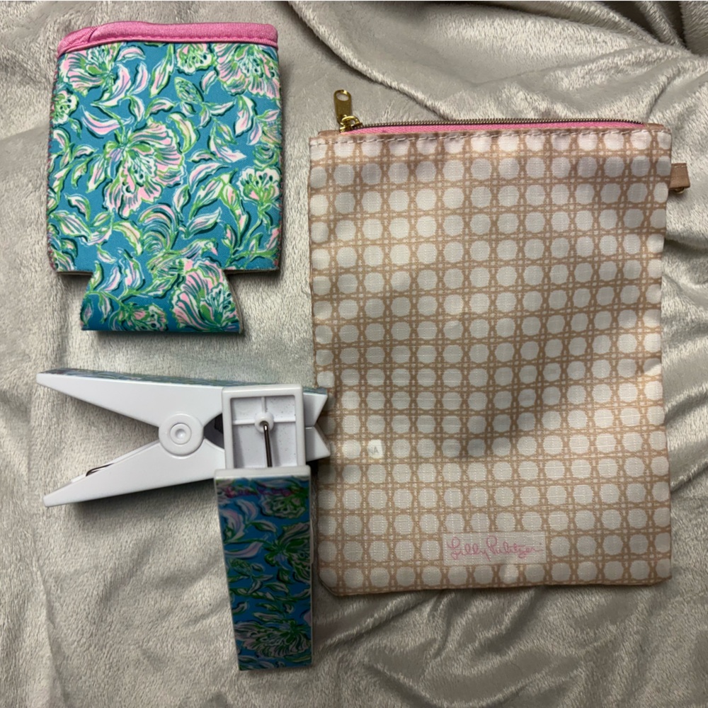 Lilly Pulitzer Pink and Blue Patterned Beach Day Set